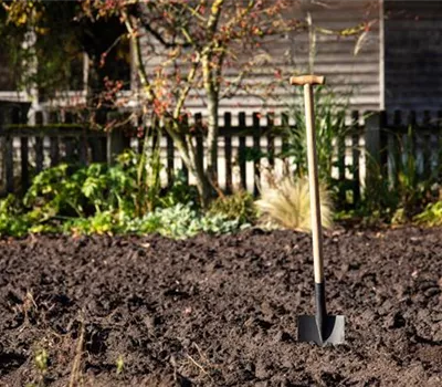 Die richtige Bodenpflege – Grundlage für einen schönen Garten